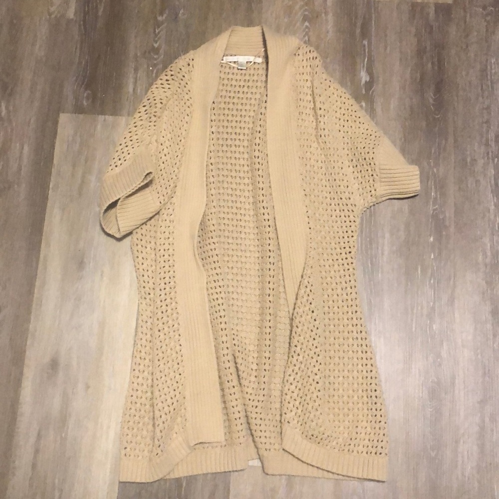 Lauren Conrad Sweater | short sleeve. medium.